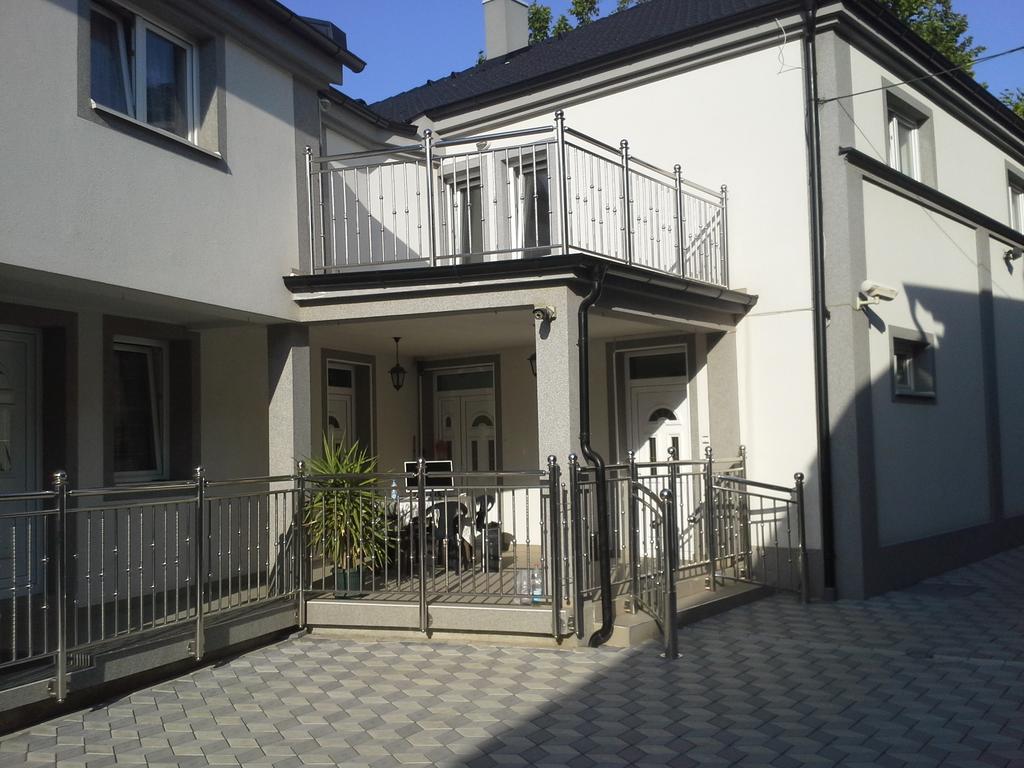 Apartments Royal Menex Požarevac Esterno foto